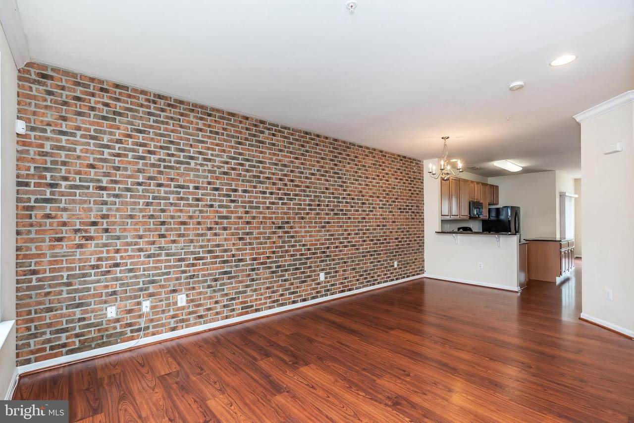 8 Exeter Street - Photo 1