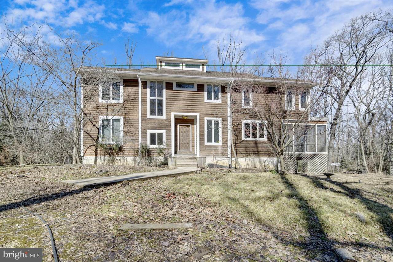 2751 Colonial Road - Photo 1
