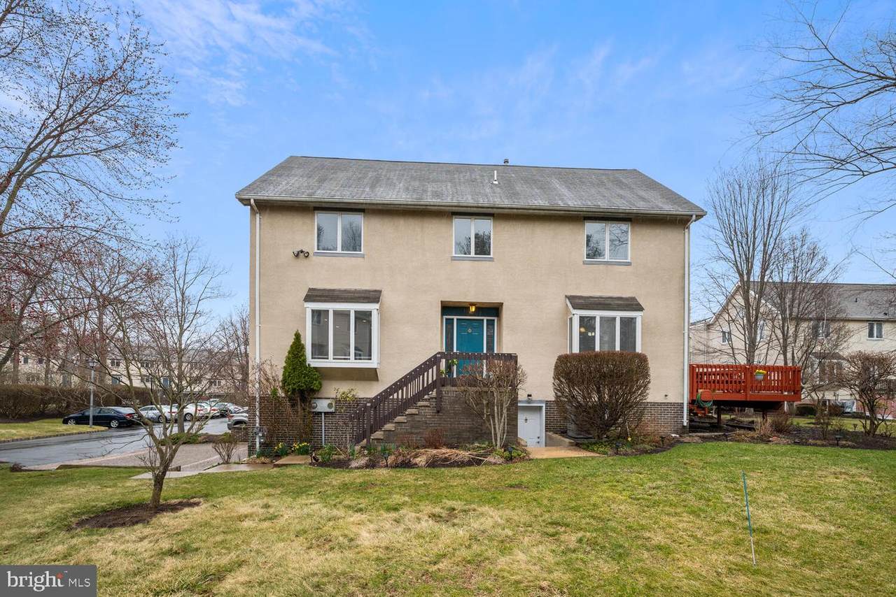 22 Exeter Court - Photo 1