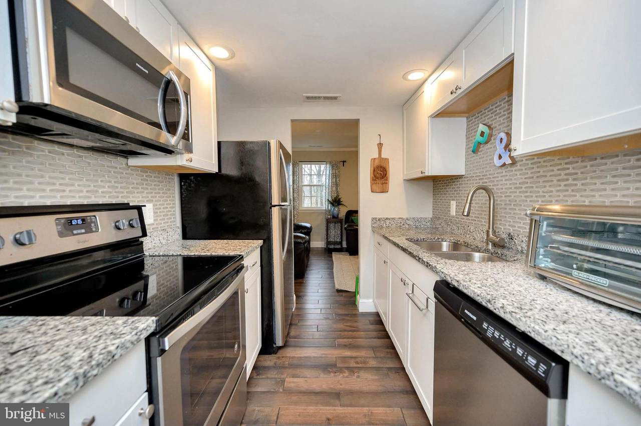 119 Oak Drive - Photo 1