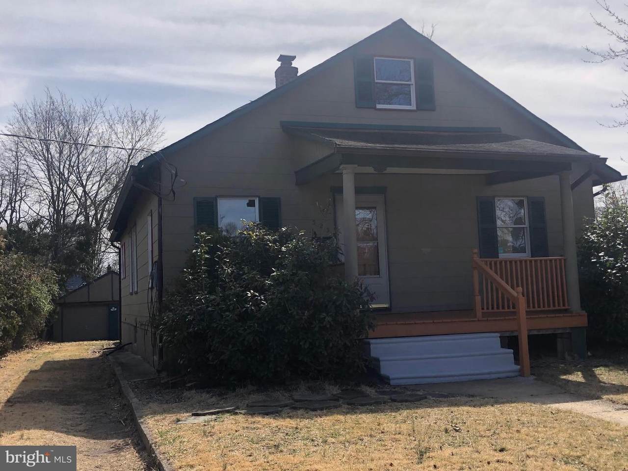 323 Cedar Avenue - Photo 1