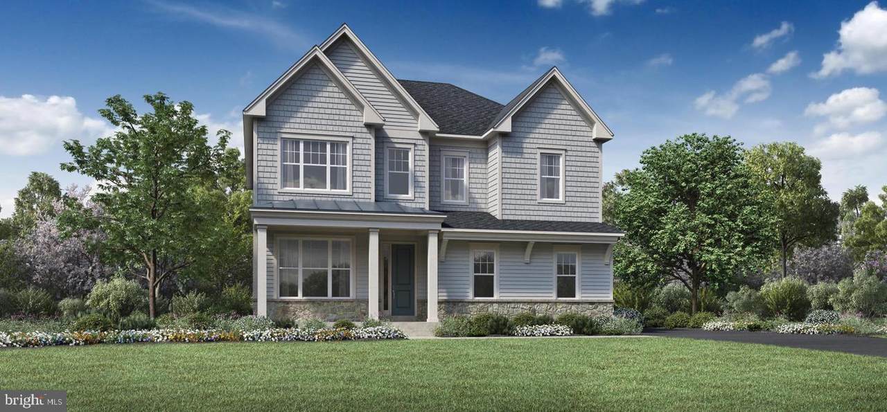 2684 Hawthorn Drive - Photo 1