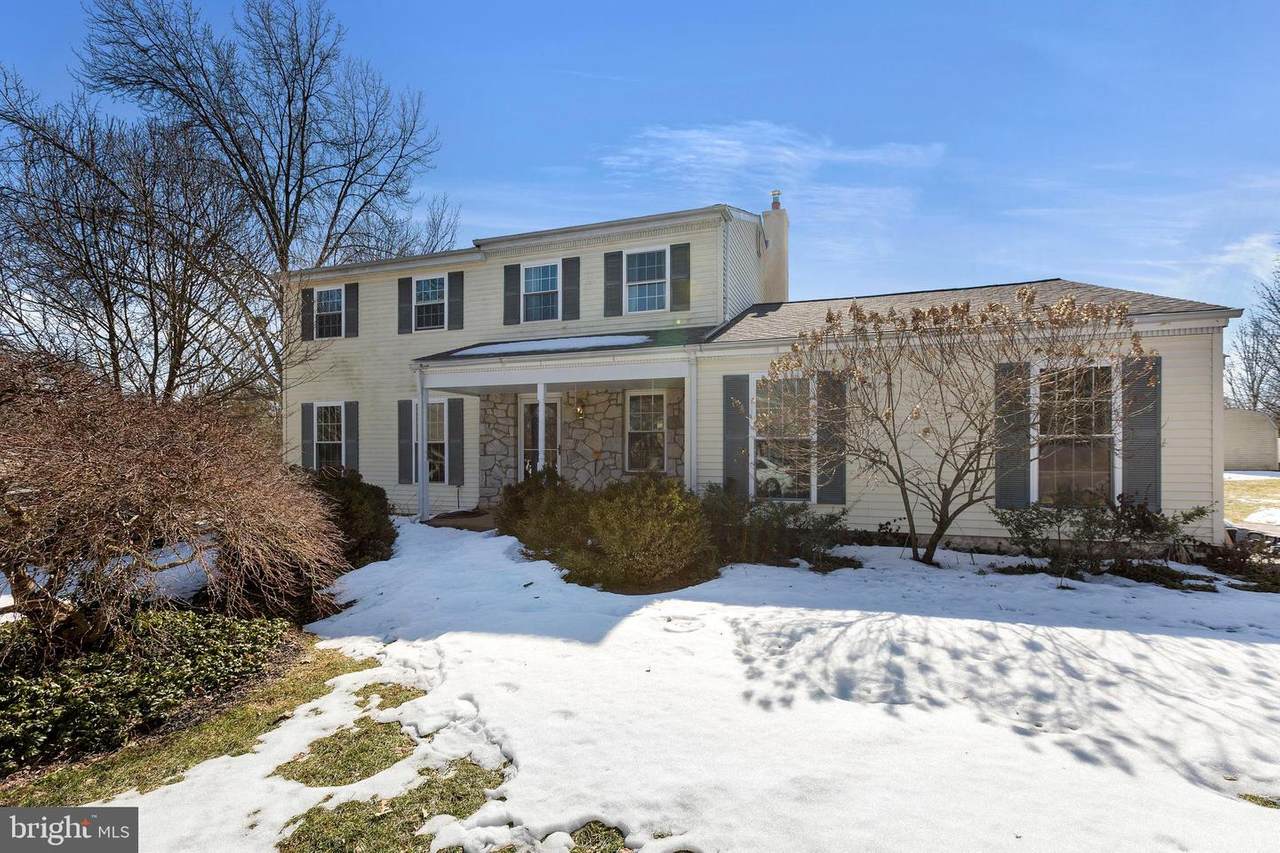 2085 Creek Way - Photo 1
