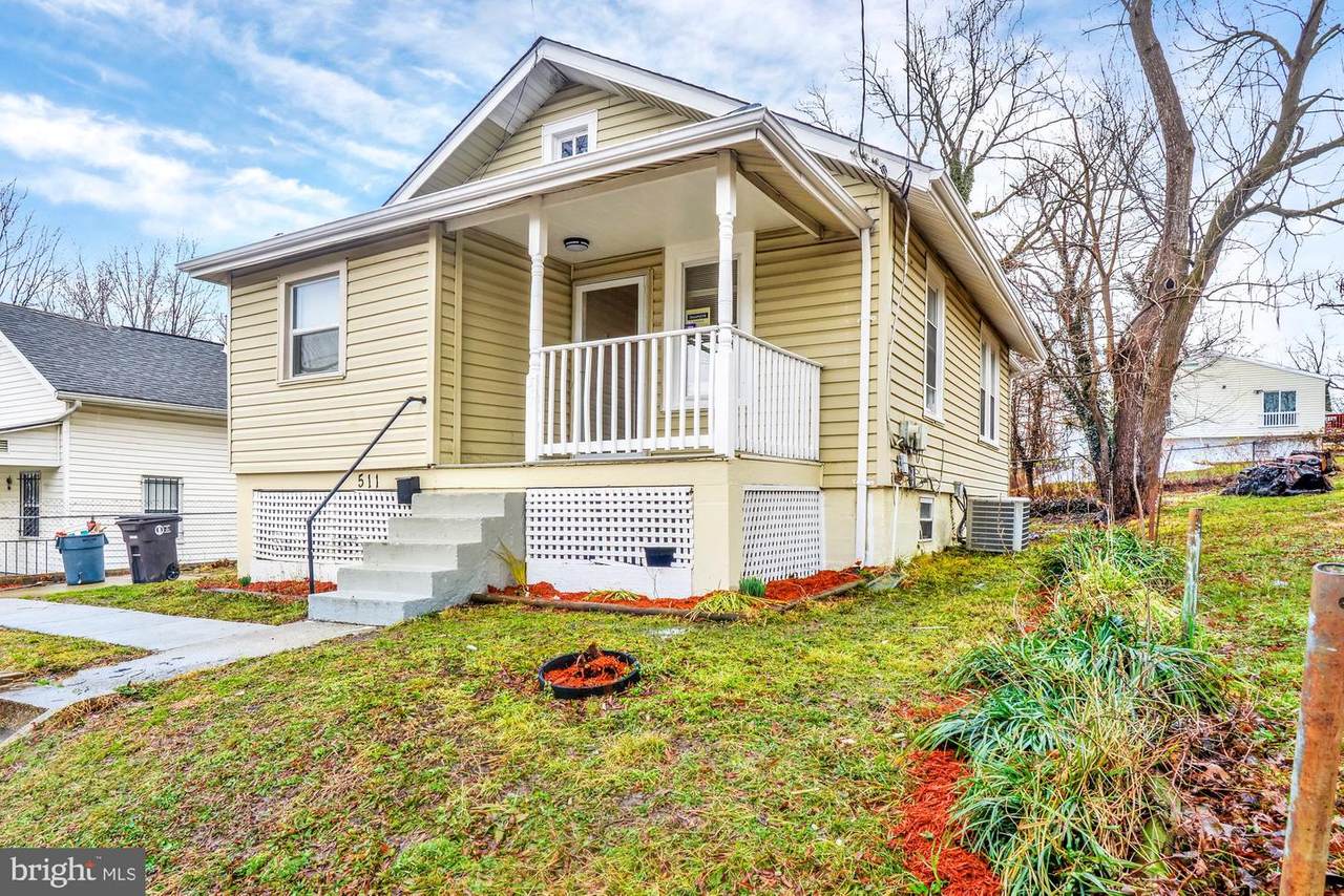511 68TH Street - Photo 1