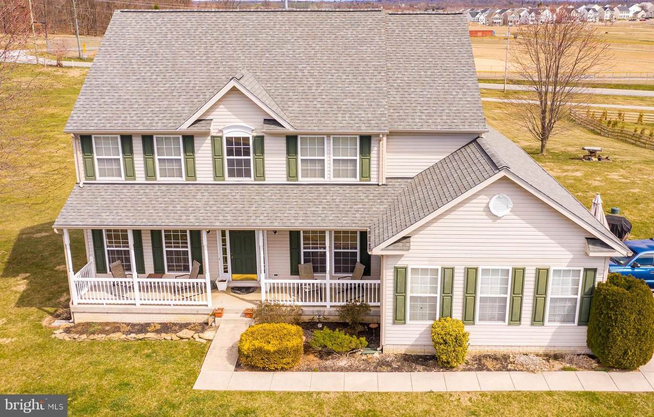 106 Fraser Court - Photo 1