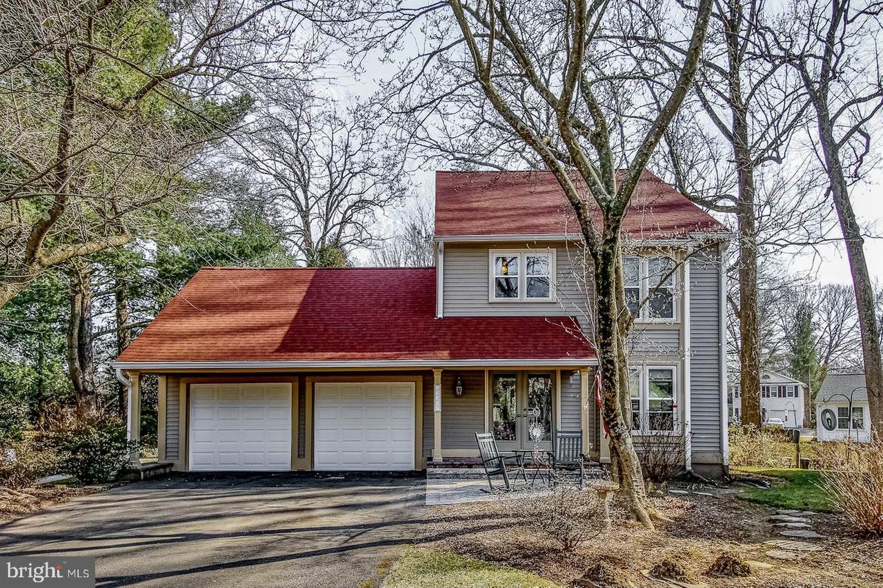 10012 Beacon Pond Lane - Photo 1