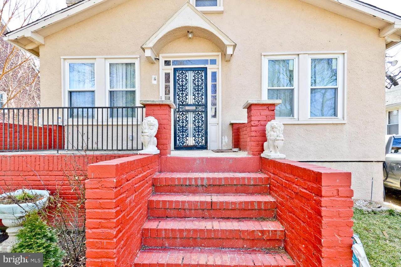 2015 Oak Drive - Photo 1