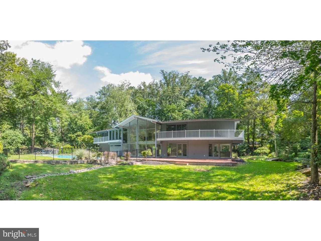 713 Waverly Road - Photo 1