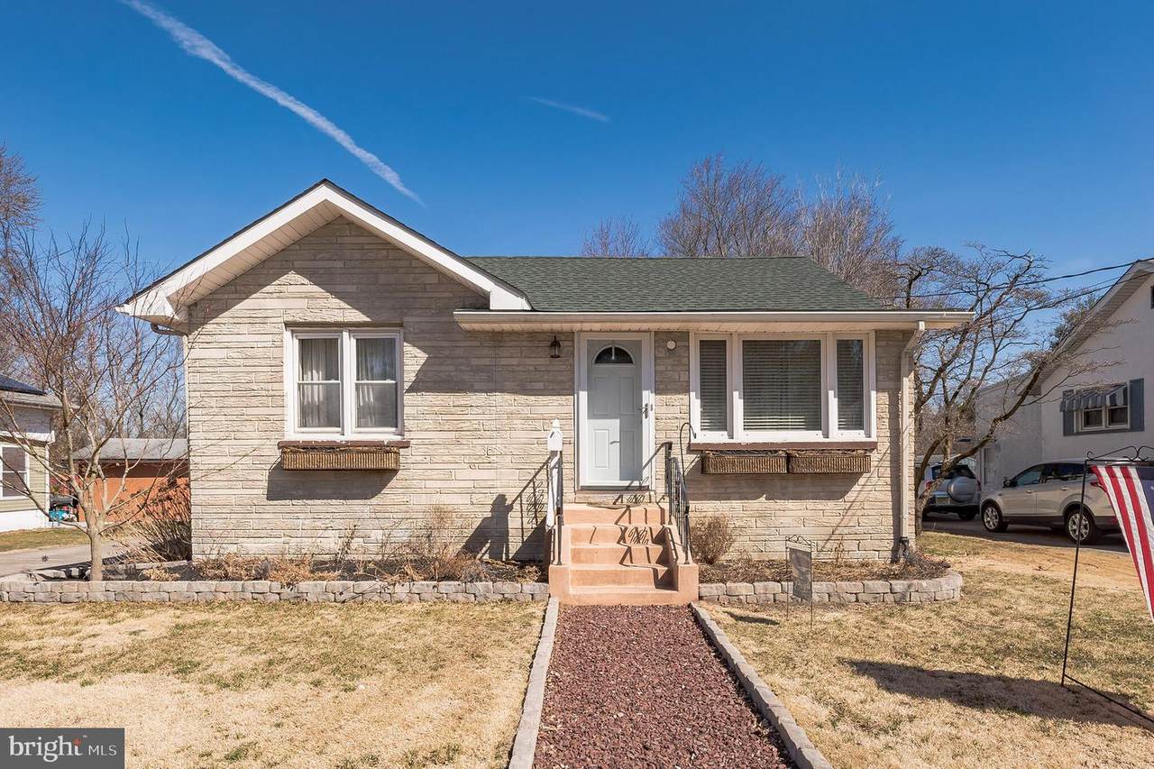 111 6TH Avenue - Photo 1