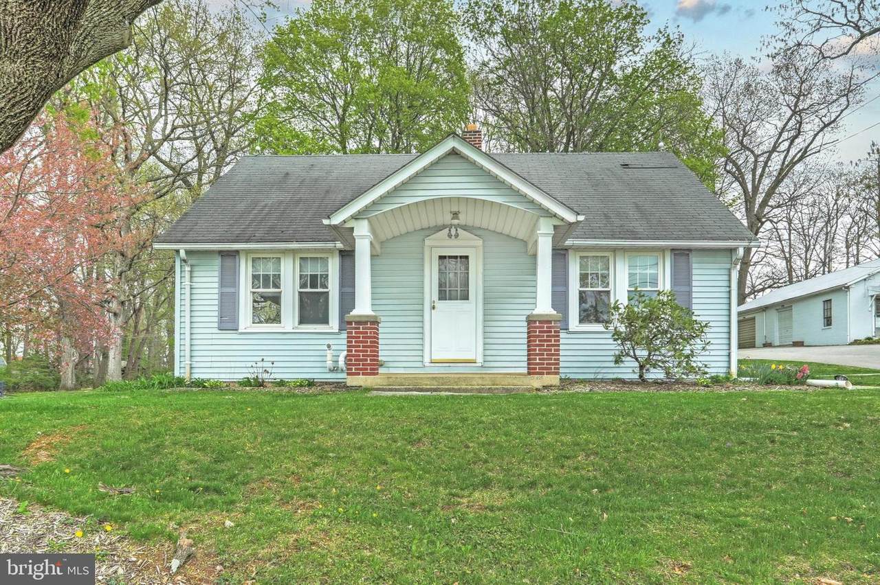 2528 Pine Grove Road - Photo 1