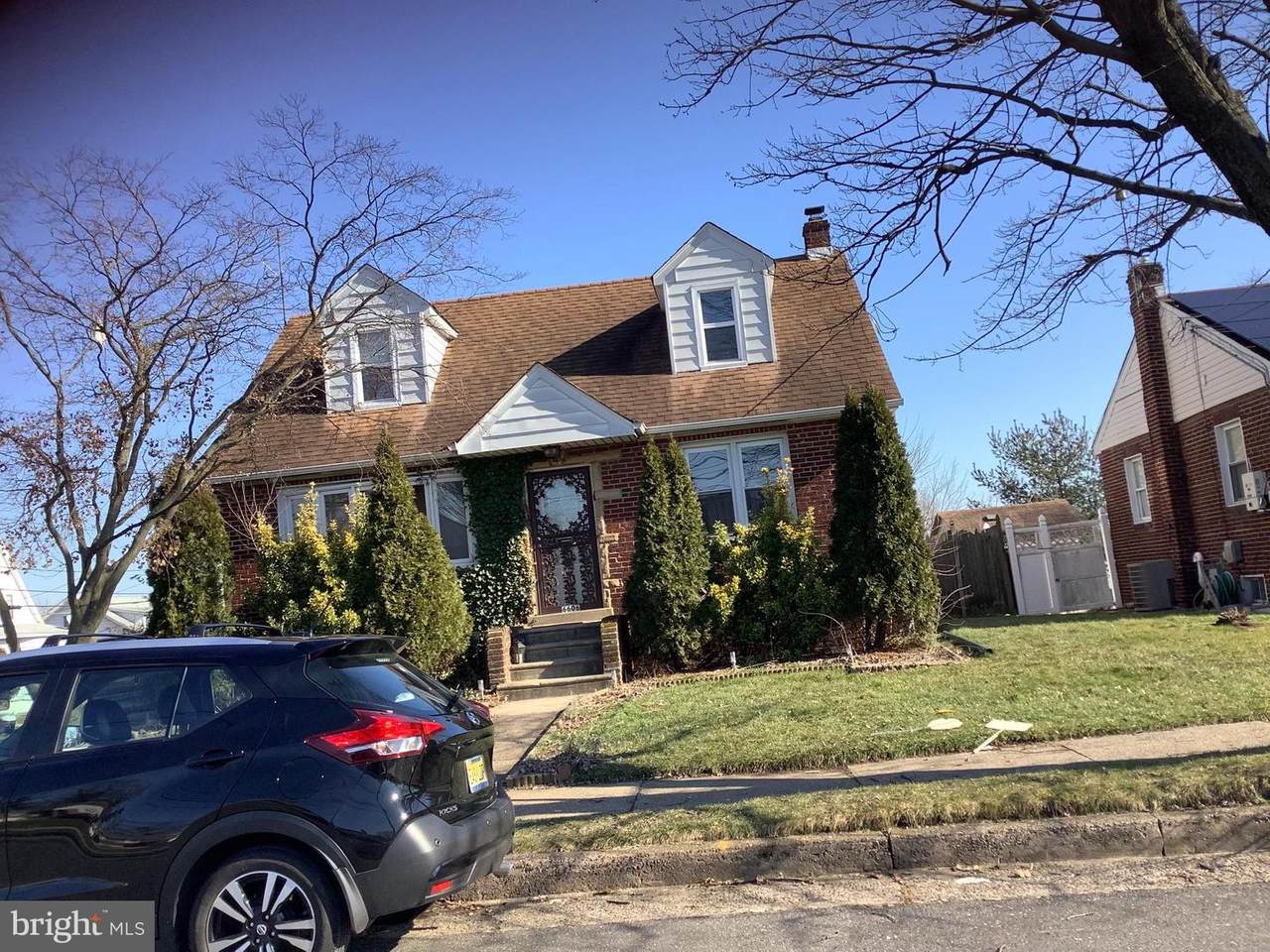 6606 Woodland Avenue - Photo 1