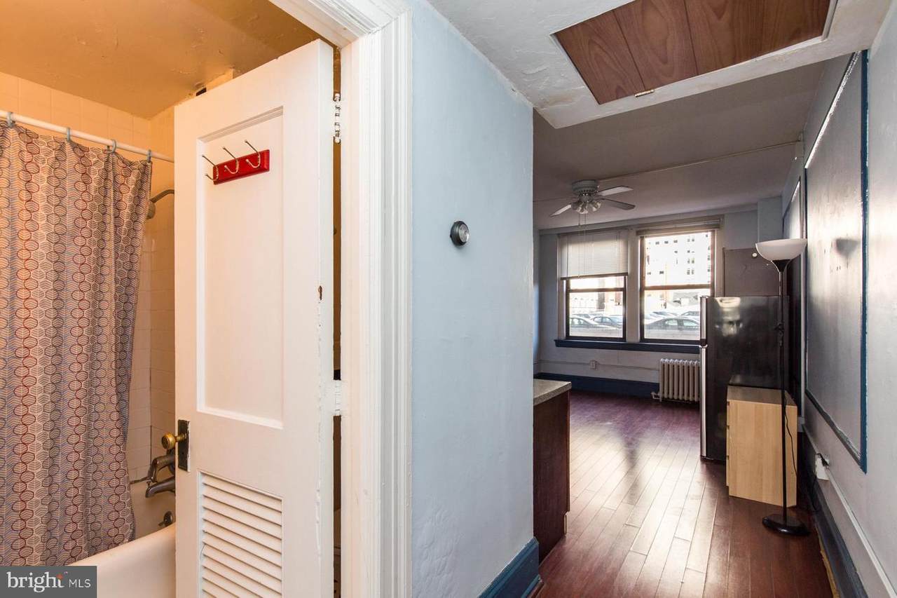 1324 Locust Street - Photo 1