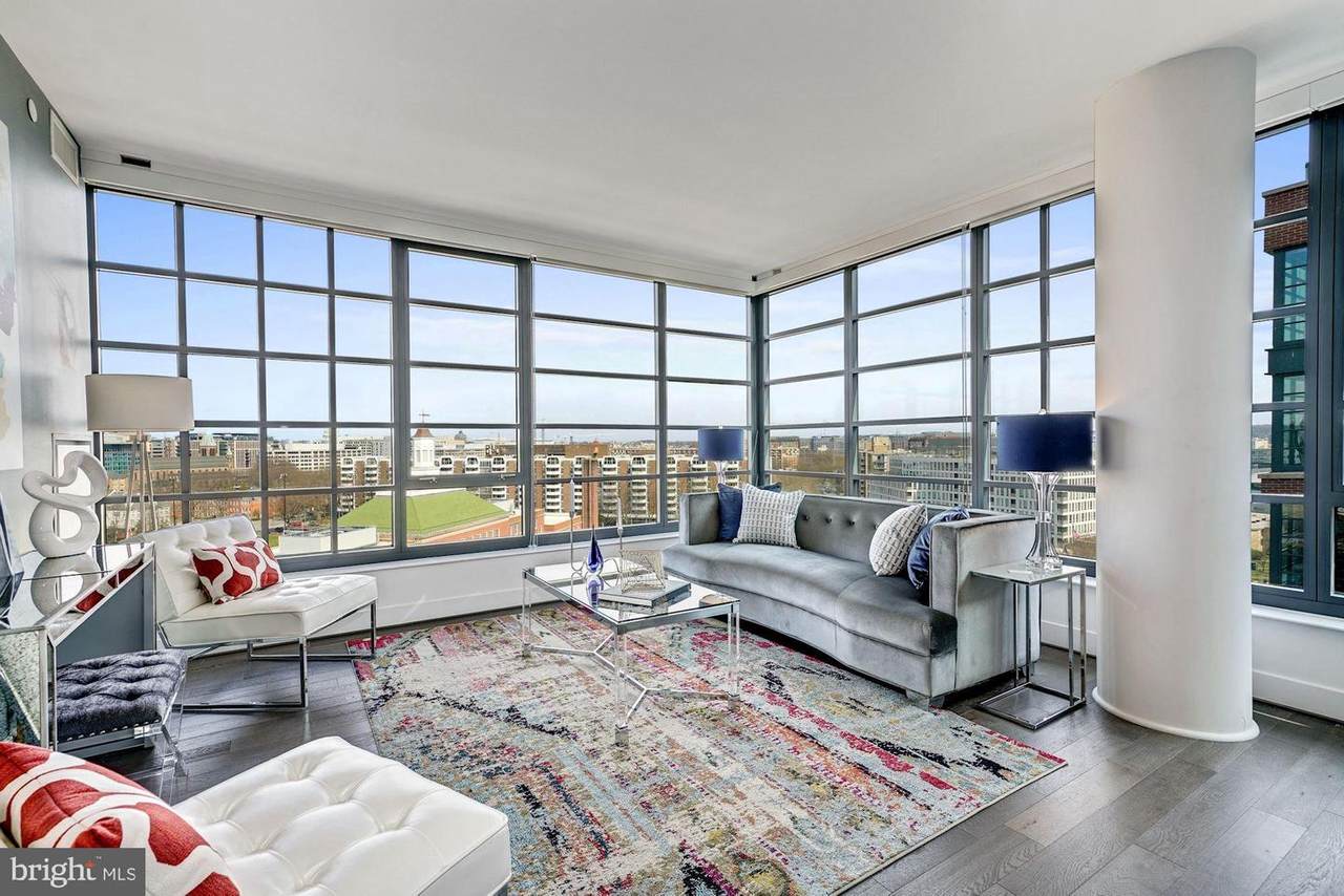 45 Sutton Square - Photo 1