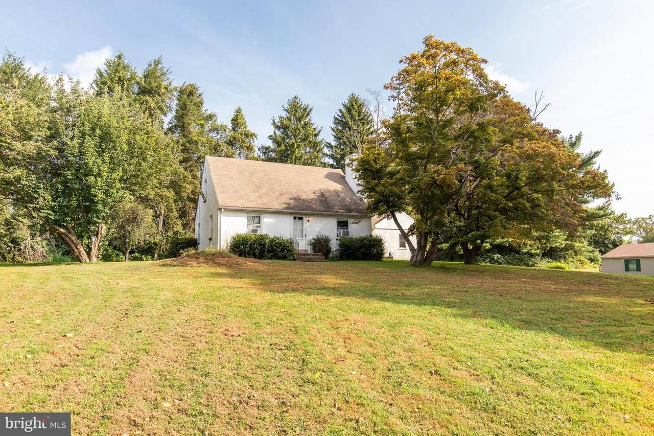213 Gale Lane - Photo 1