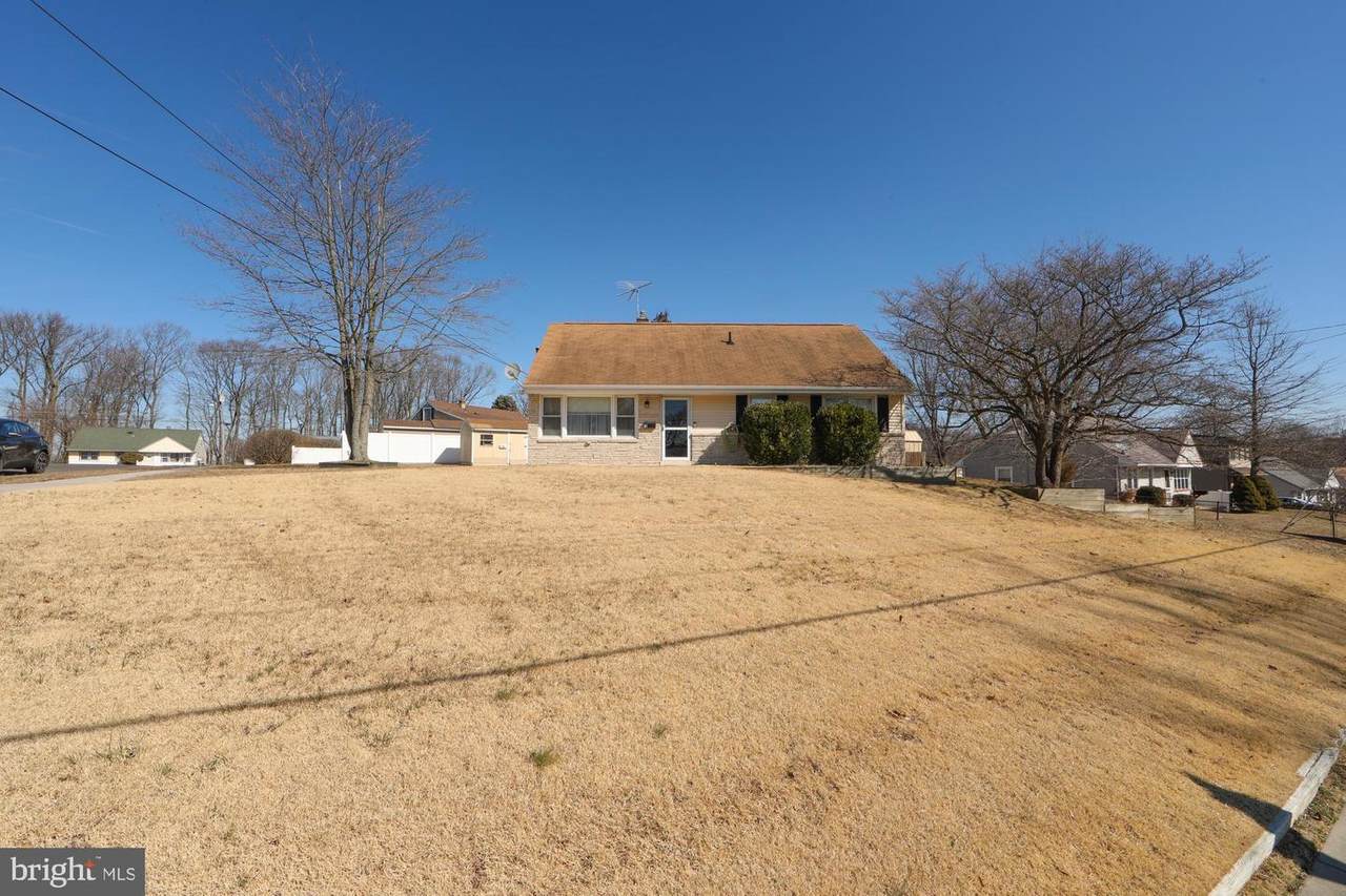 317 Drexel Avenue - Photo 1