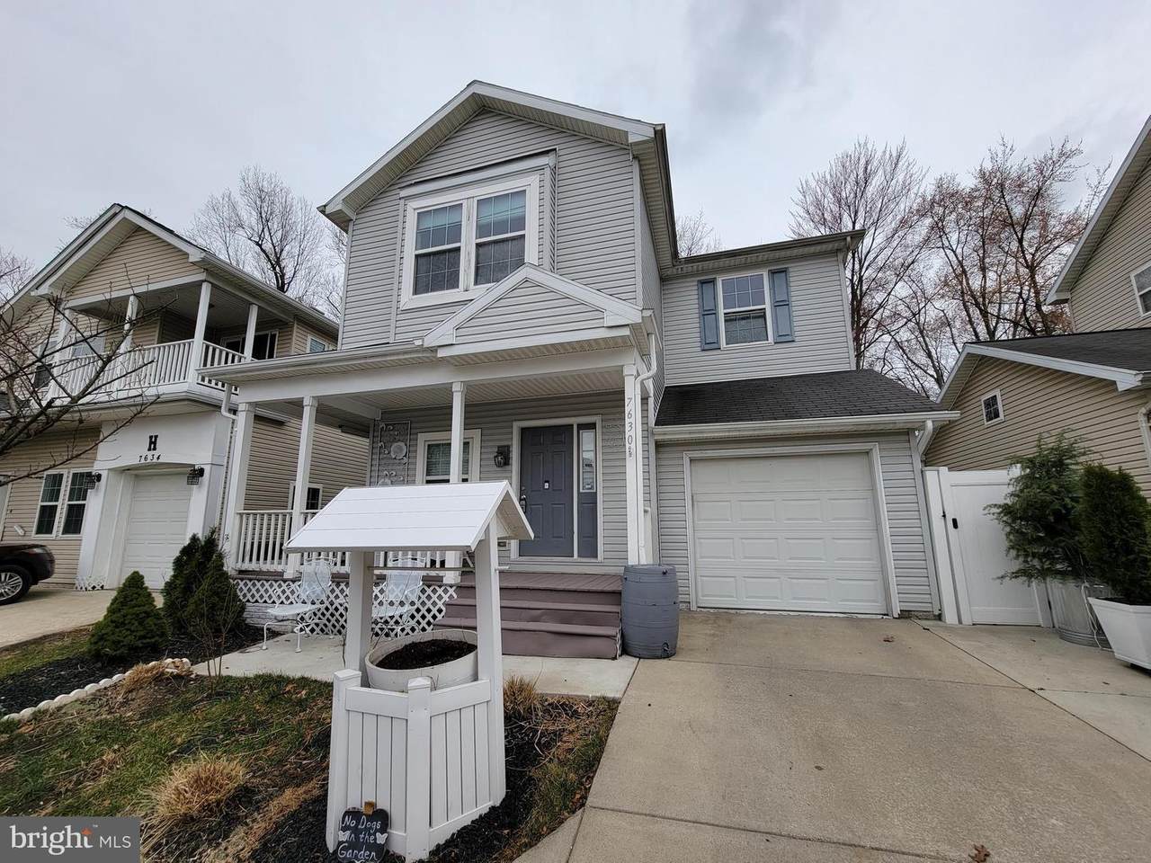7630 Bluff Point Lane - Photo 1