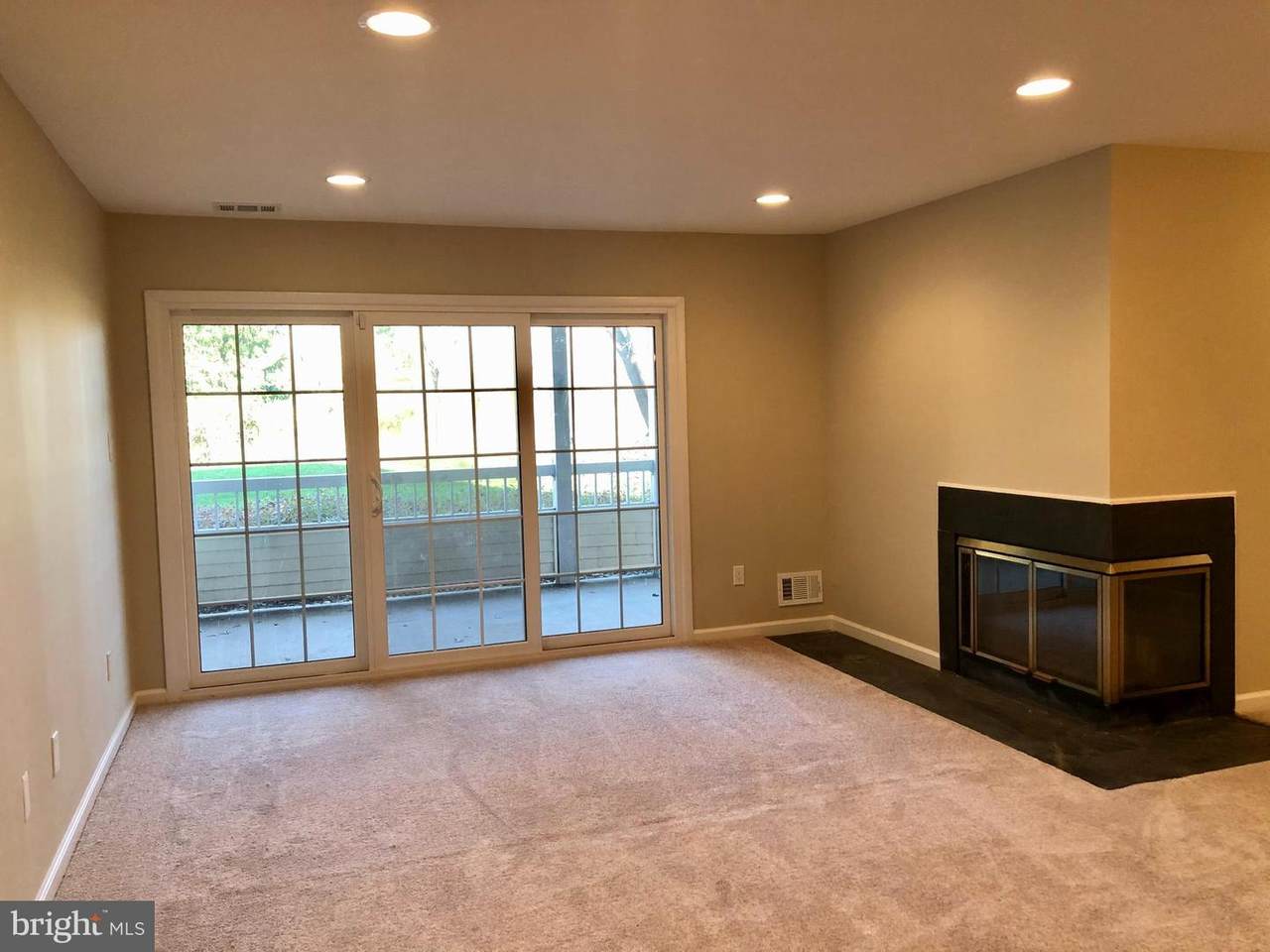 101 Claridge Court - Photo 1