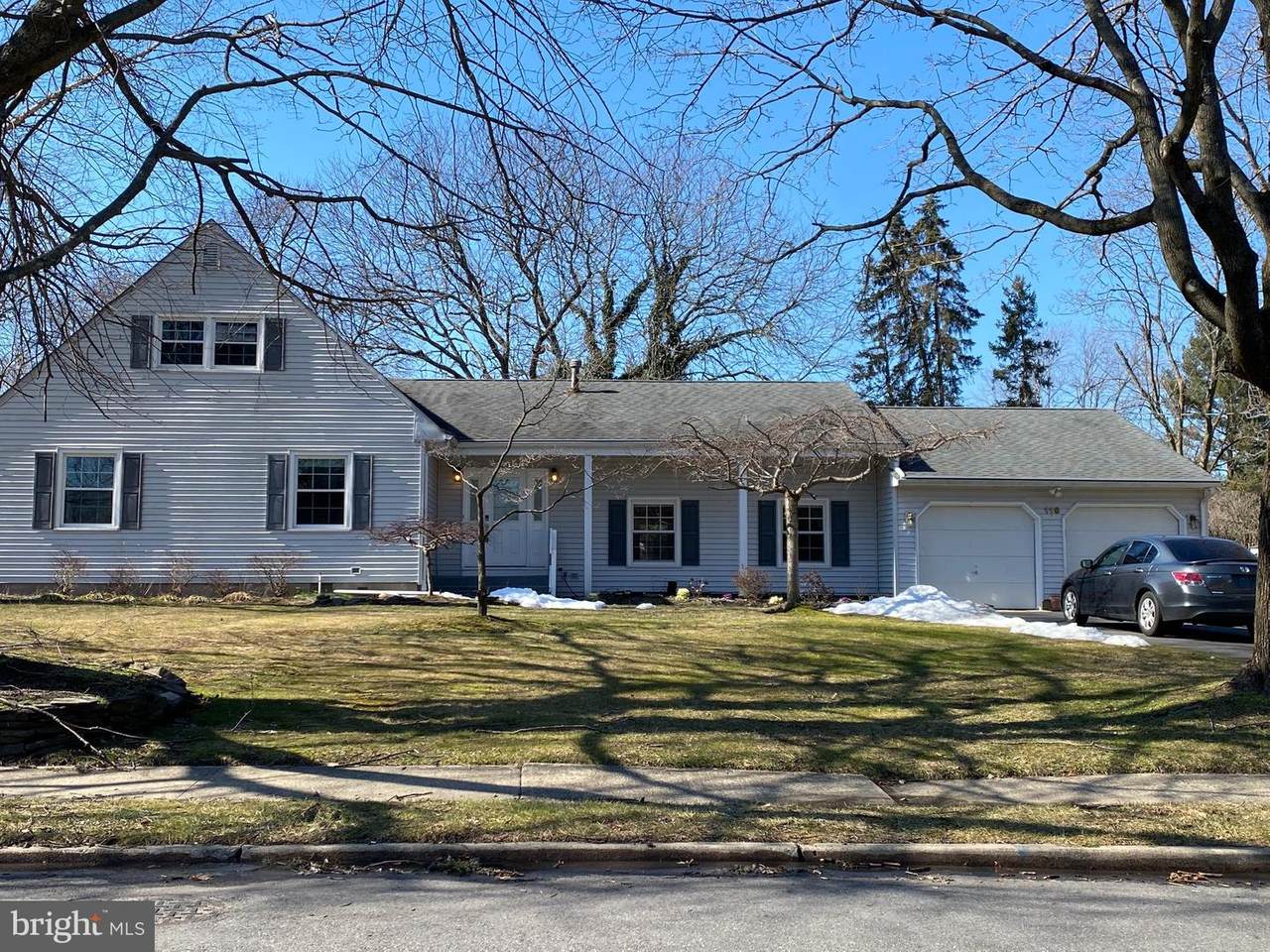 118 Cypress Drive - Photo 1