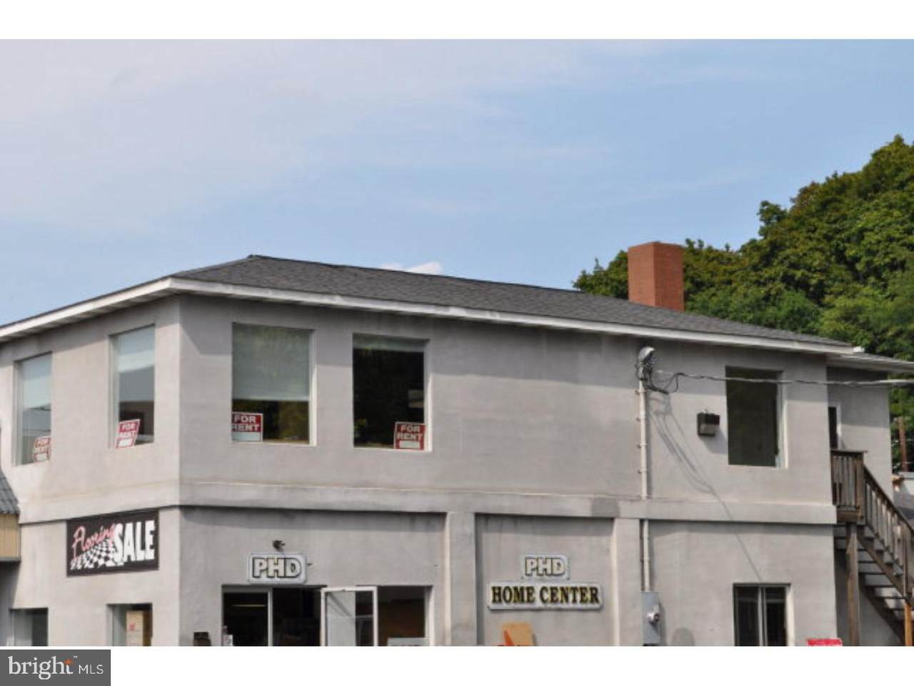 124 Claude A Lord Boulevard - Photo 1
