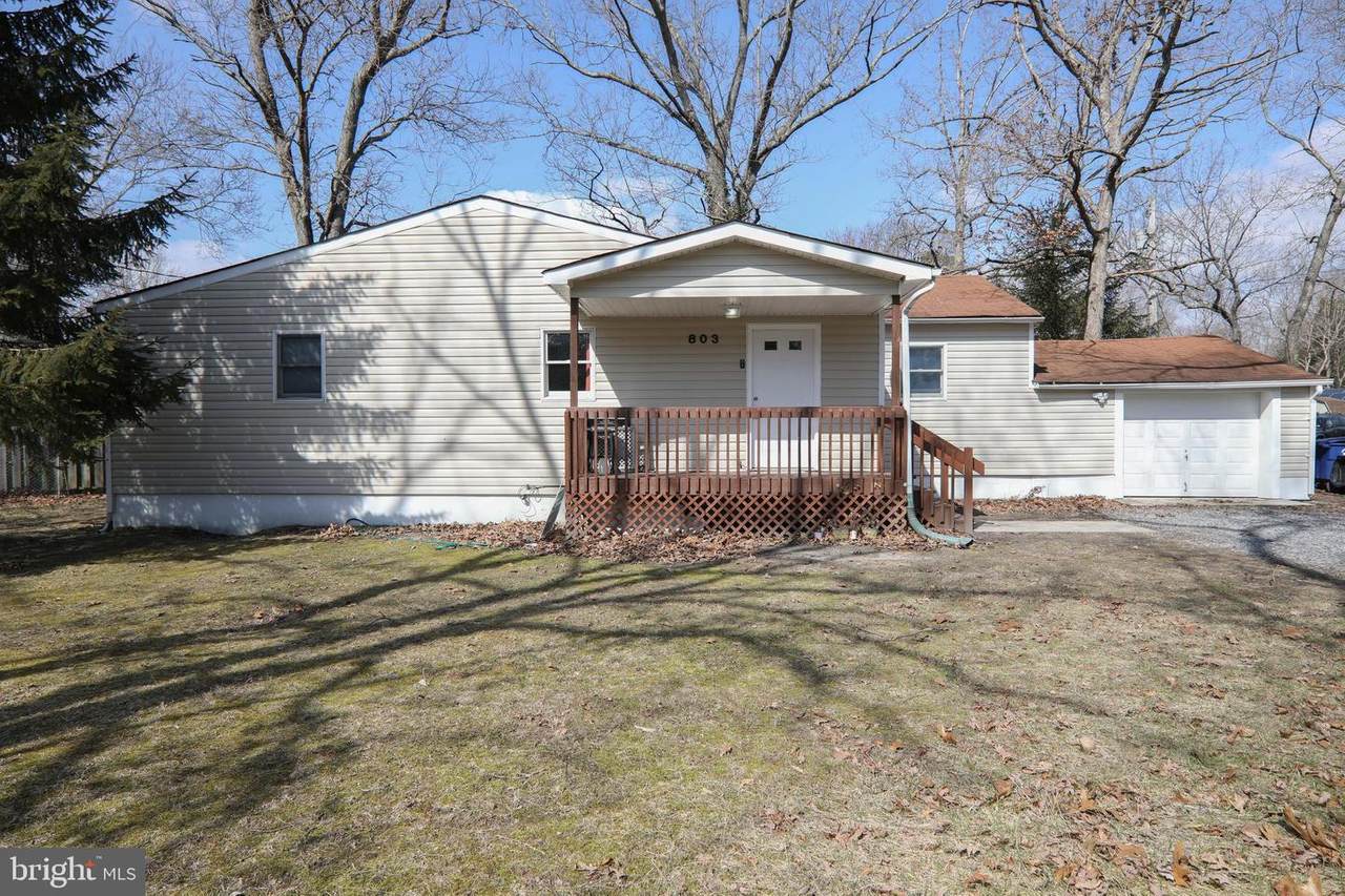 803 Hanover Boulevard - Photo 1
