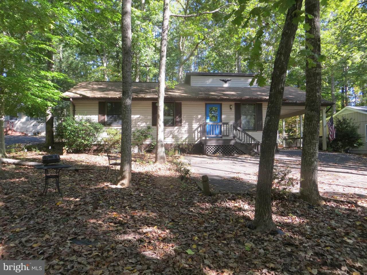 121 Cumberland Circle - Photo 1