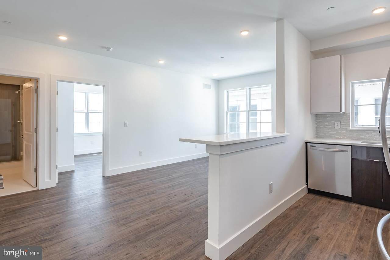 1427 Melon Street - Photo 1