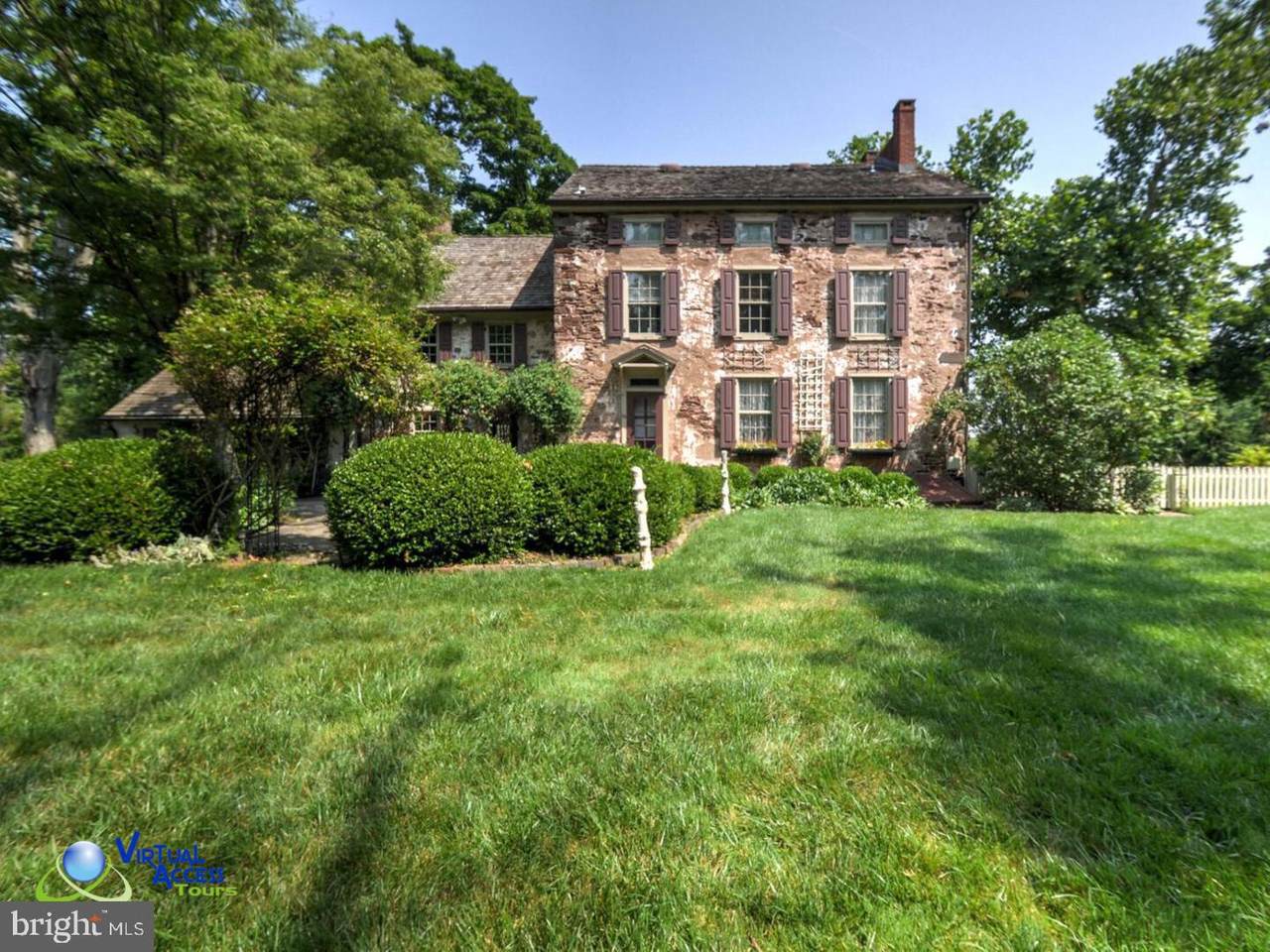 96 Woodhill Road - Photo 1