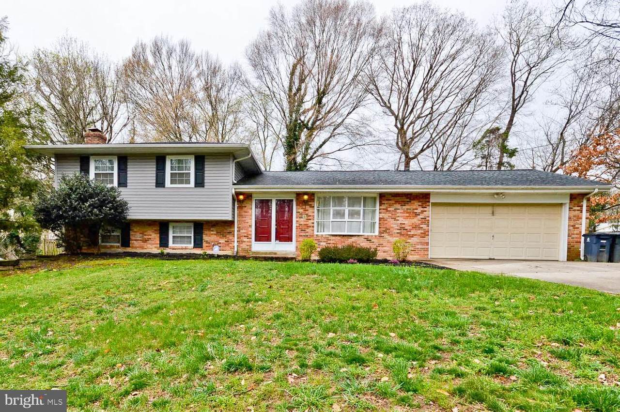 912 Queens Terrace - Photo 1