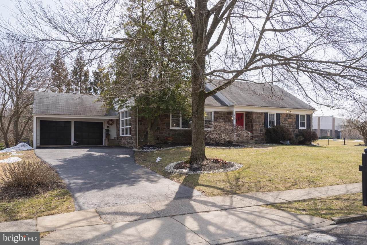 829 Coopertown Road - Photo 1