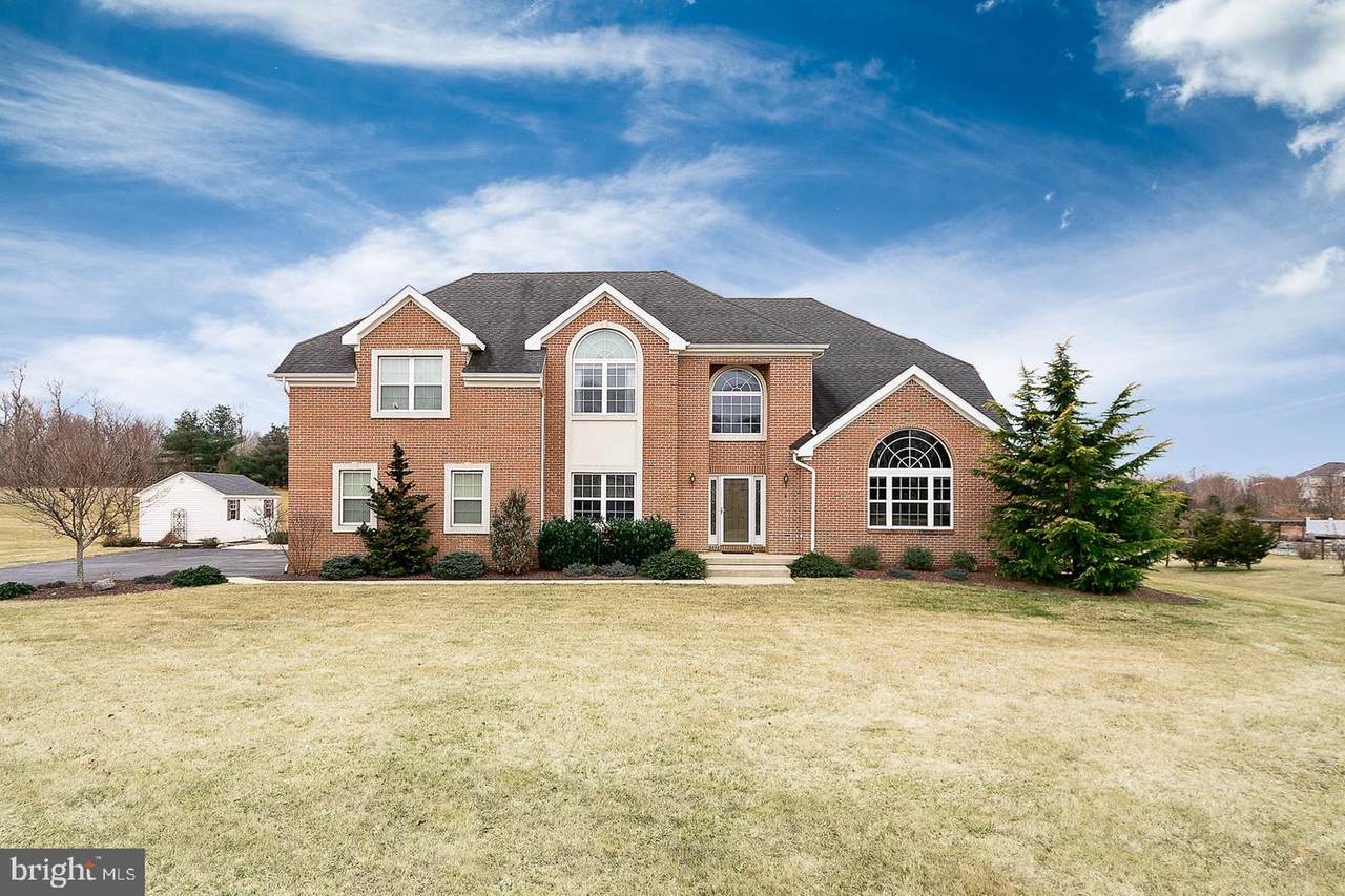 4 Cooper Court - Photo 1