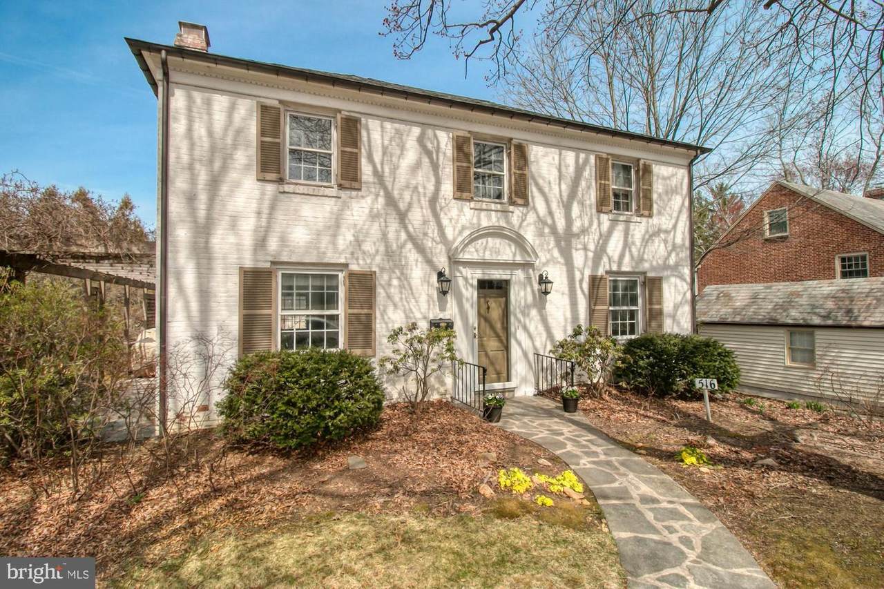 516 Yarmouth Road - Photo 1
