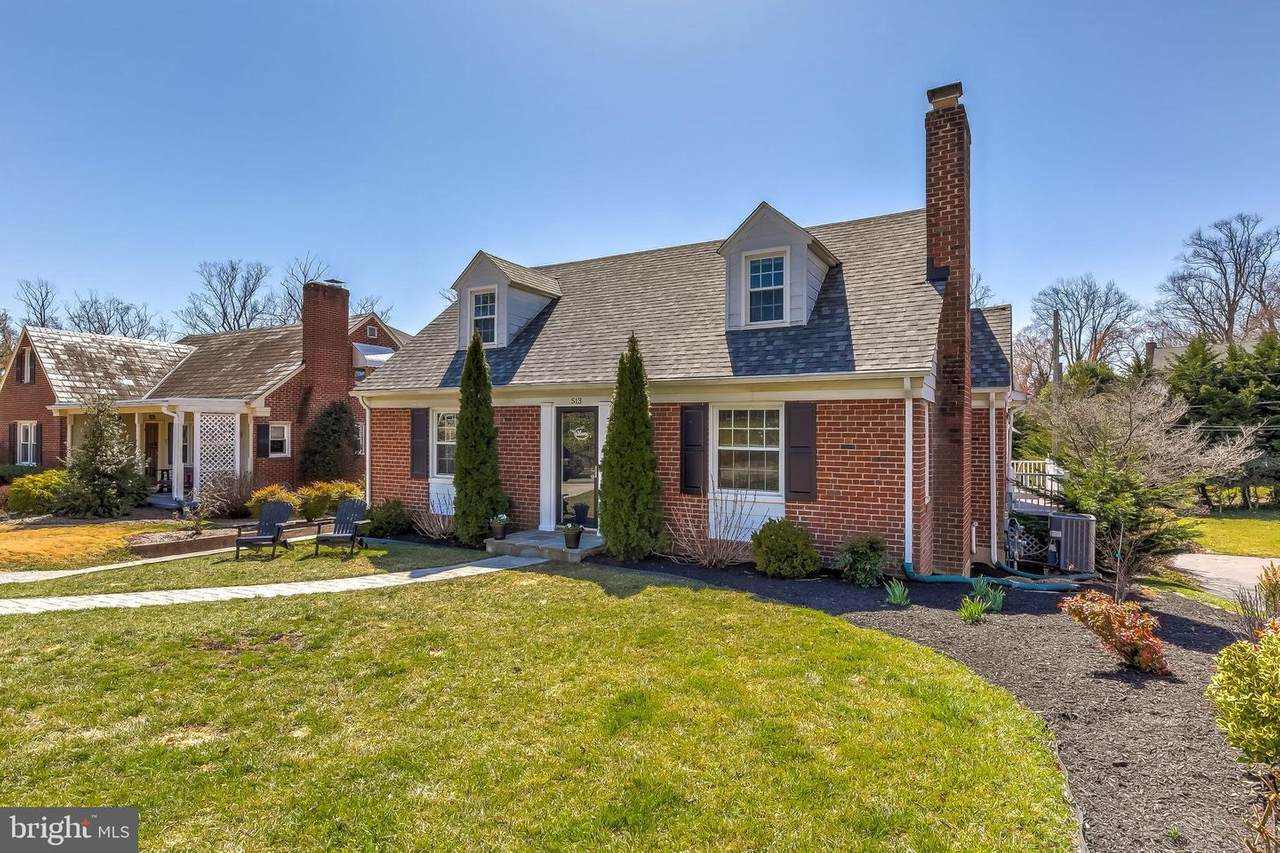 513 Piccadilly Road - Photo 1