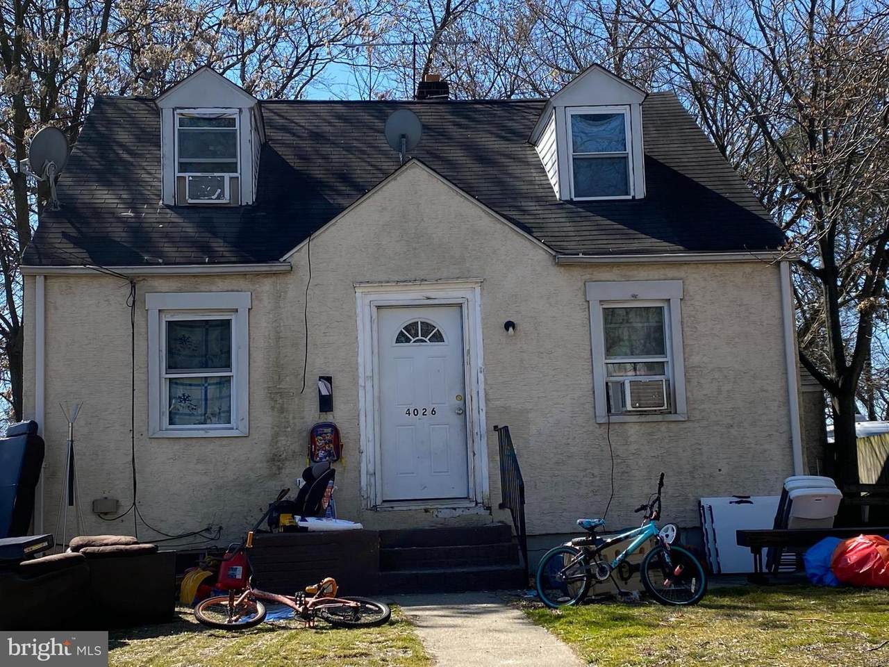 4026 Garden Ave - Photo 1