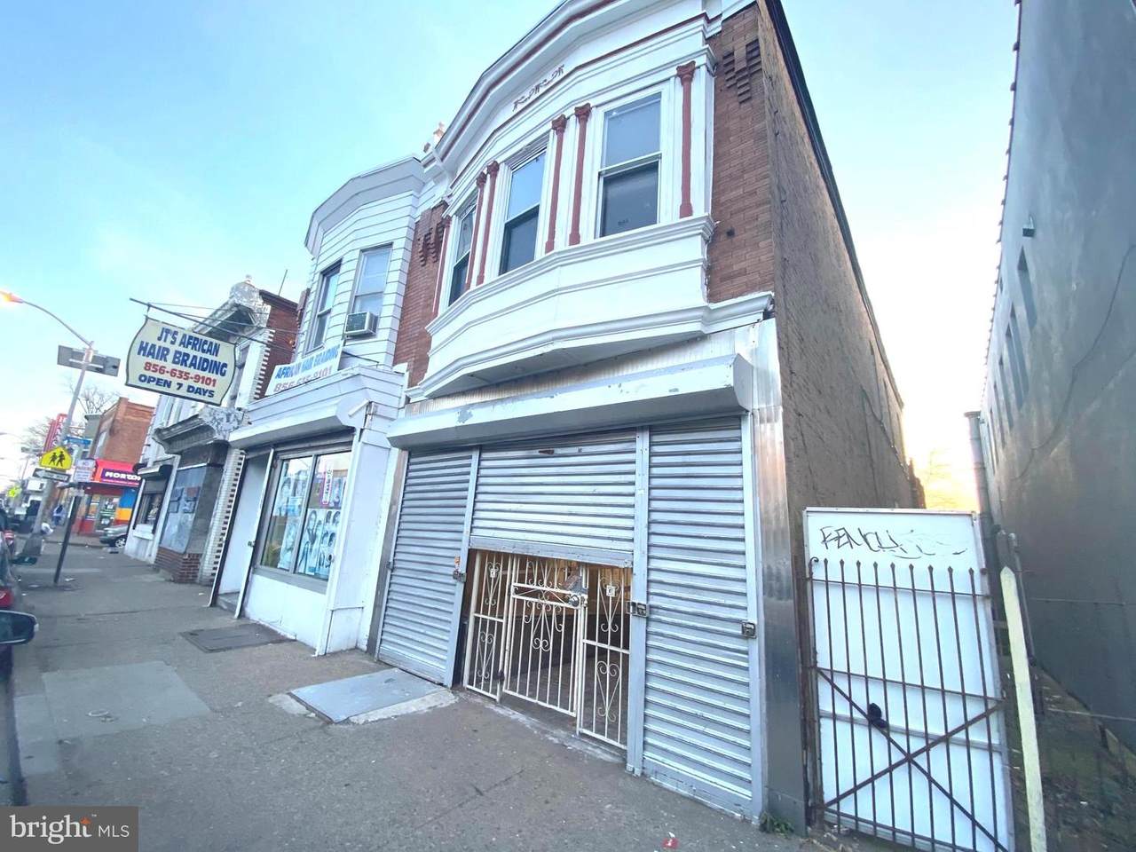 1543 Mount Ephraim Avenue - Photo 1
