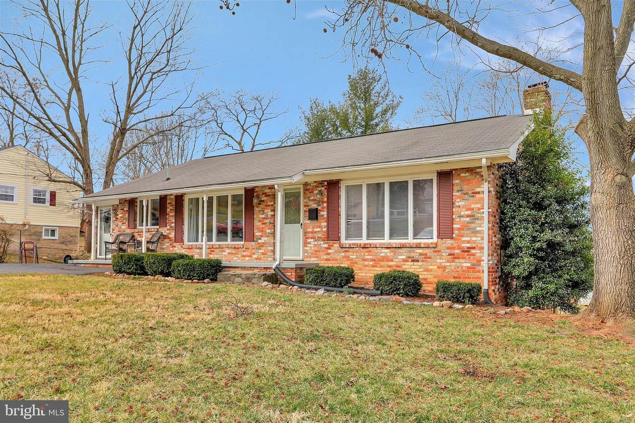 321 Shenandoah - Photo 1