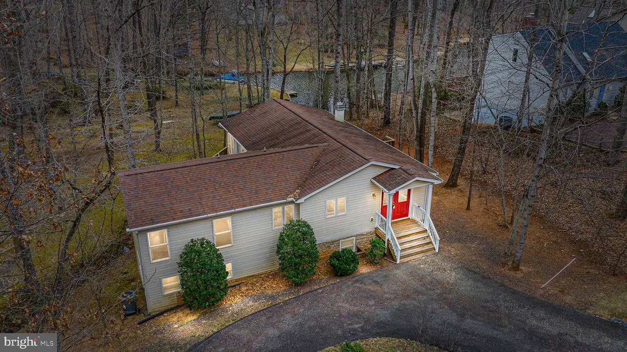 216 Cumberland Circle - Photo 1
