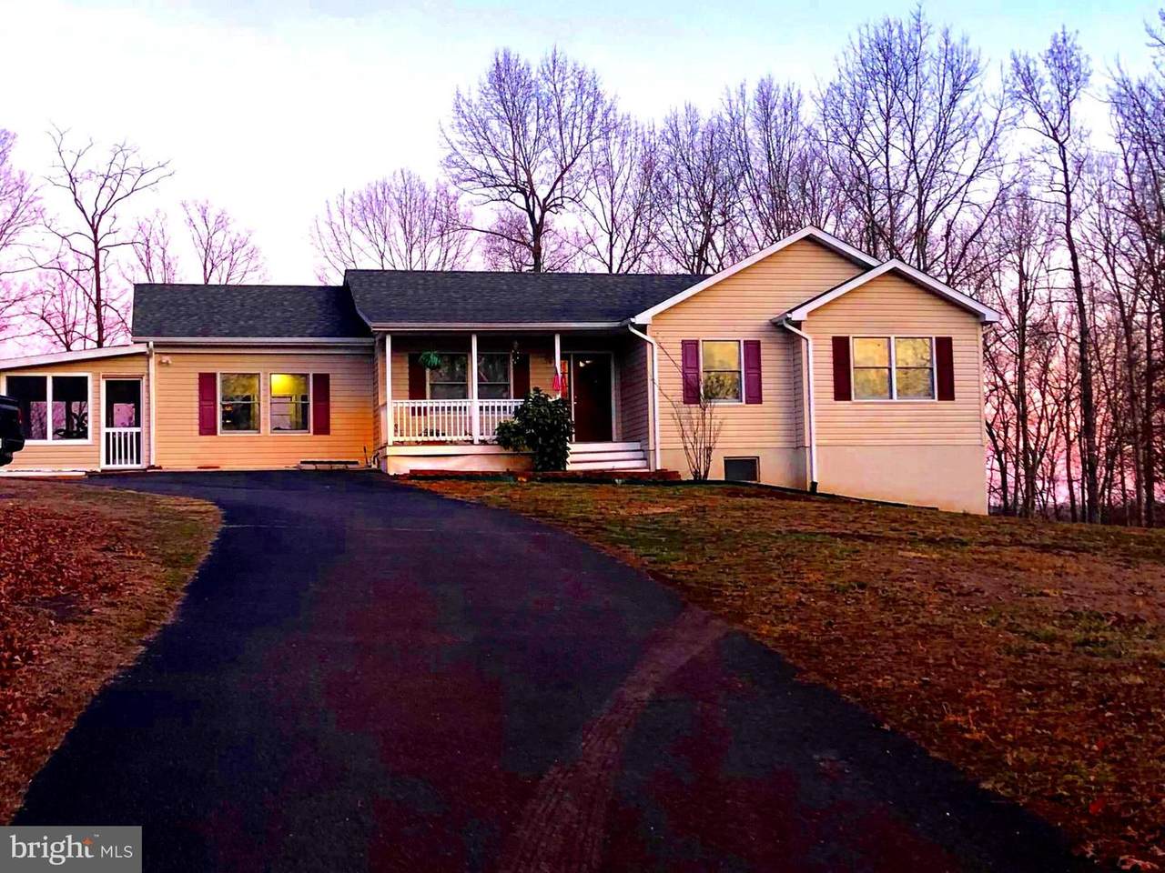9388 Hampton Lane - Photo 1