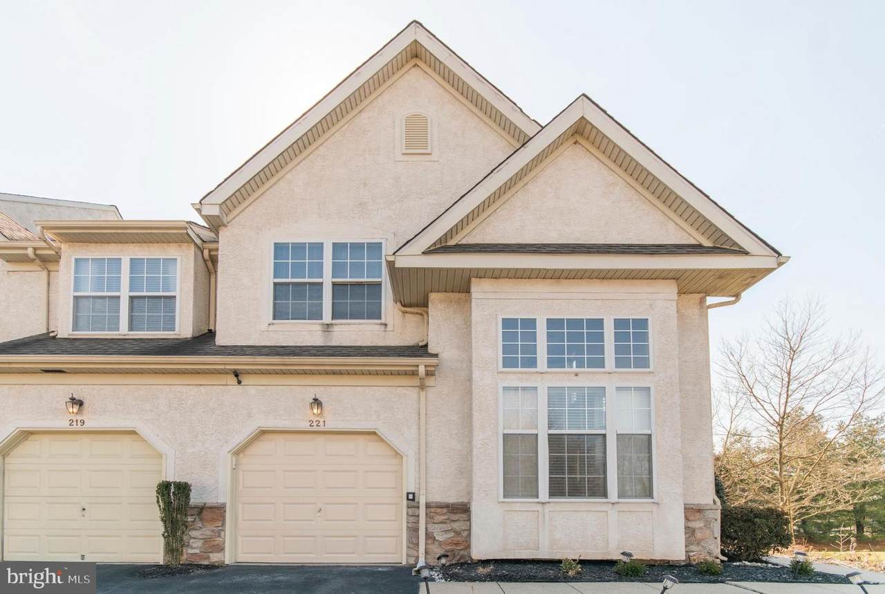 221 Brookdale Court - Photo 1
