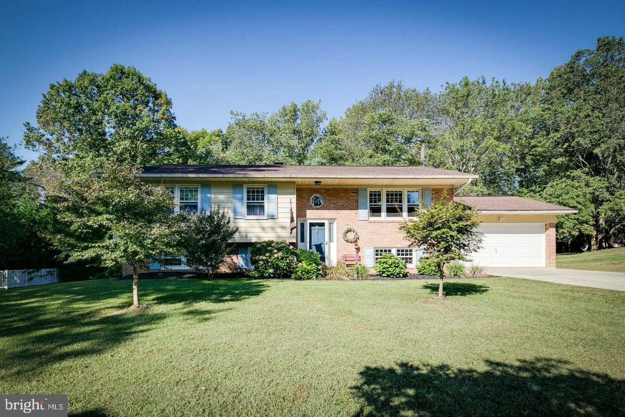 2802 Beechwood Lane - Photo 1