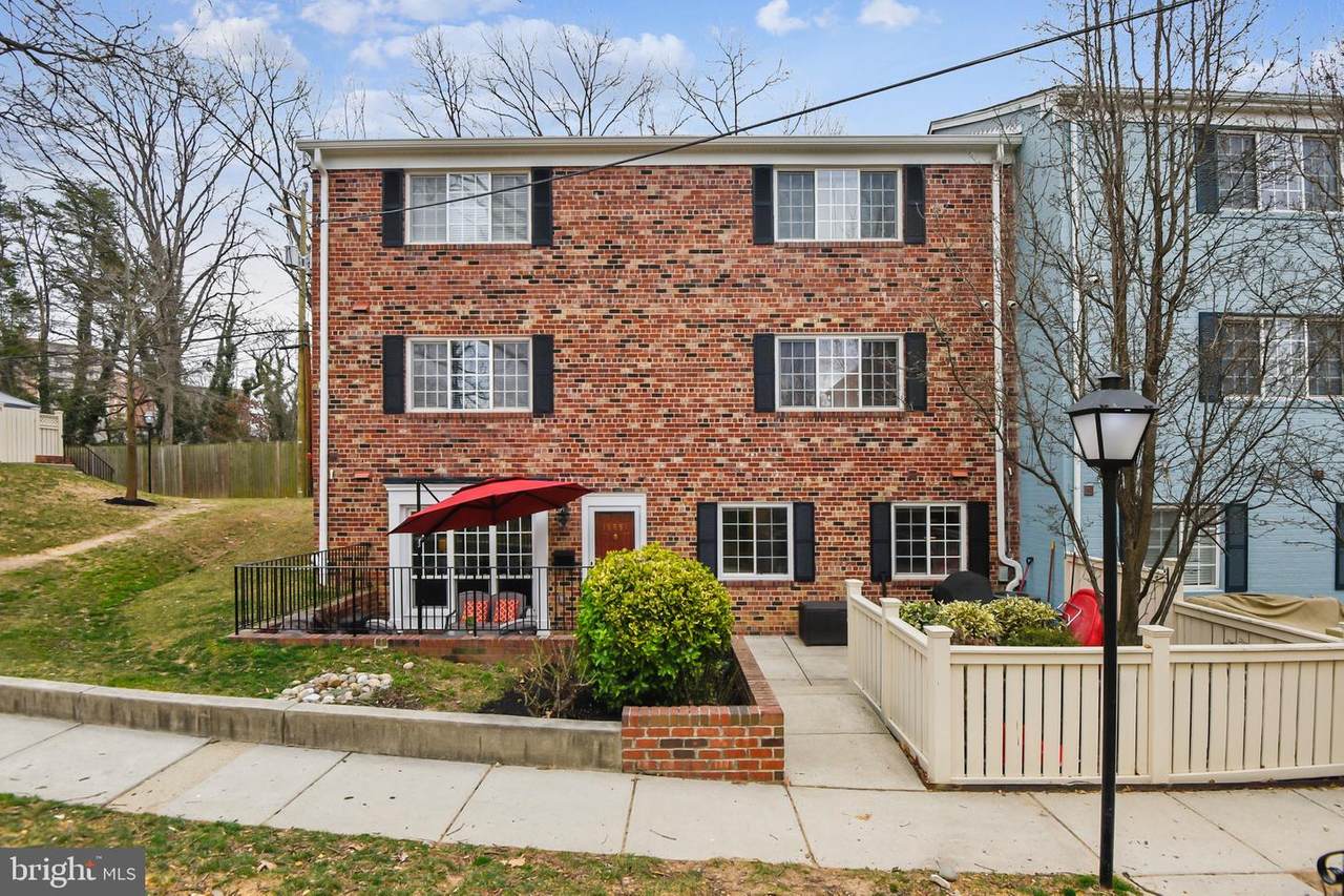 1565A Van Dorn Street - Photo 1