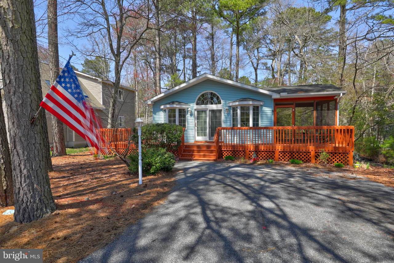 81 Robin Hood Trail - Photo 1
