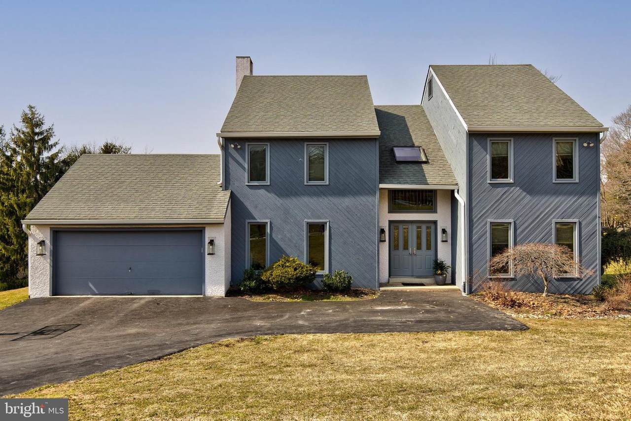 744 Periwinkle Lane - Photo 1