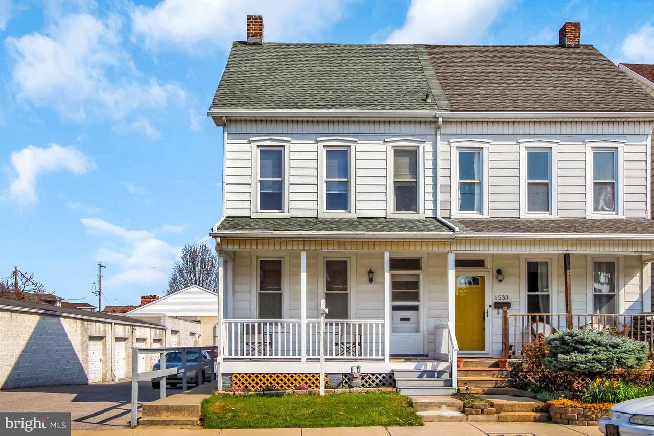 1535 Monroe Street - Photo 1