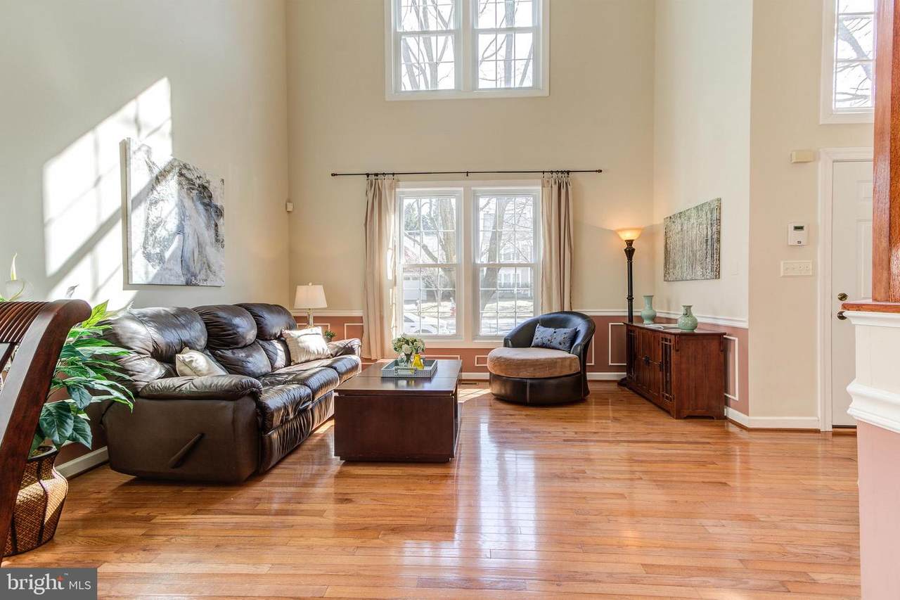 46514 Cedarhurst Drive - Photo 1