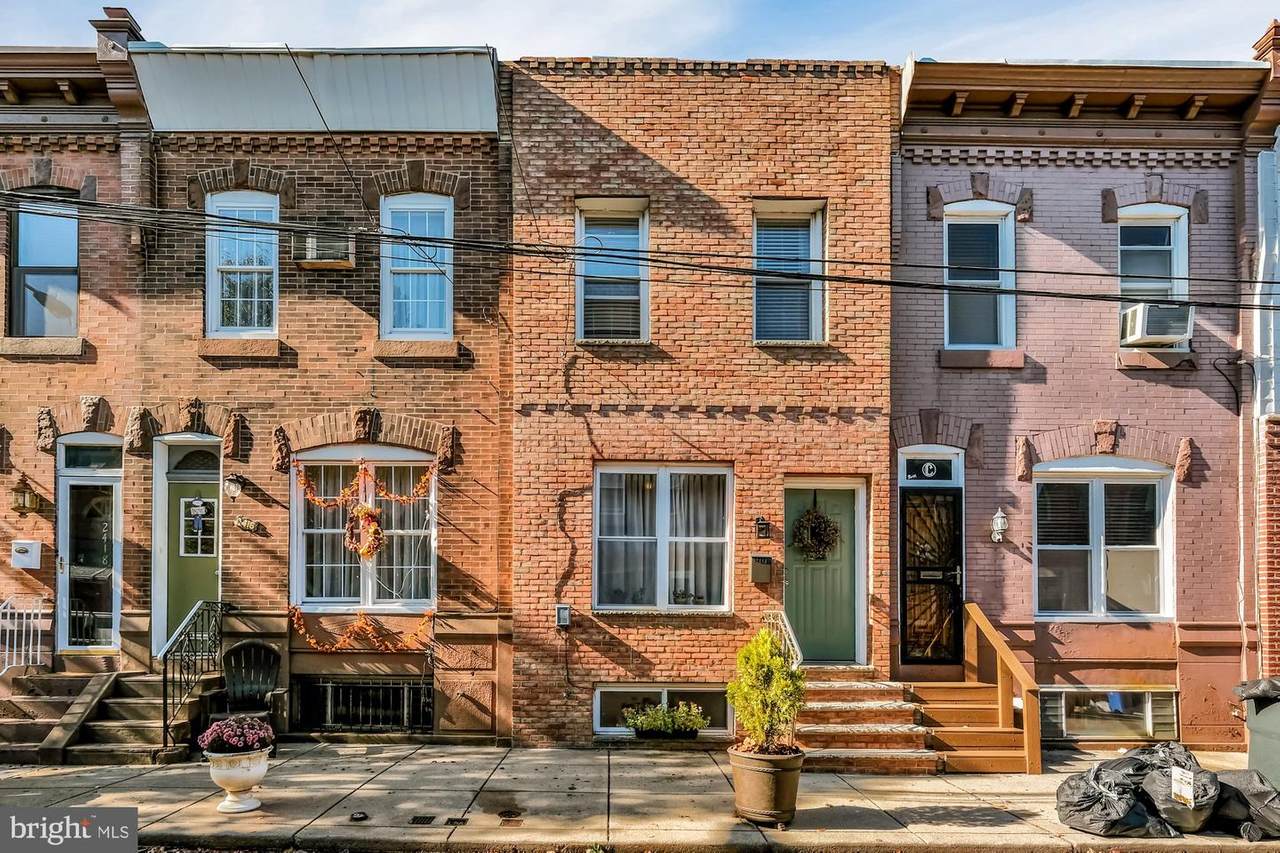 2414 Garnet Street - Photo 1