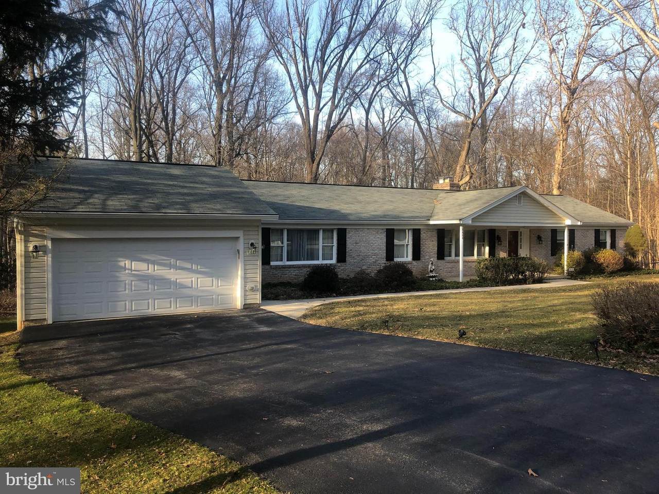 2608 Claret Drive - Photo 1