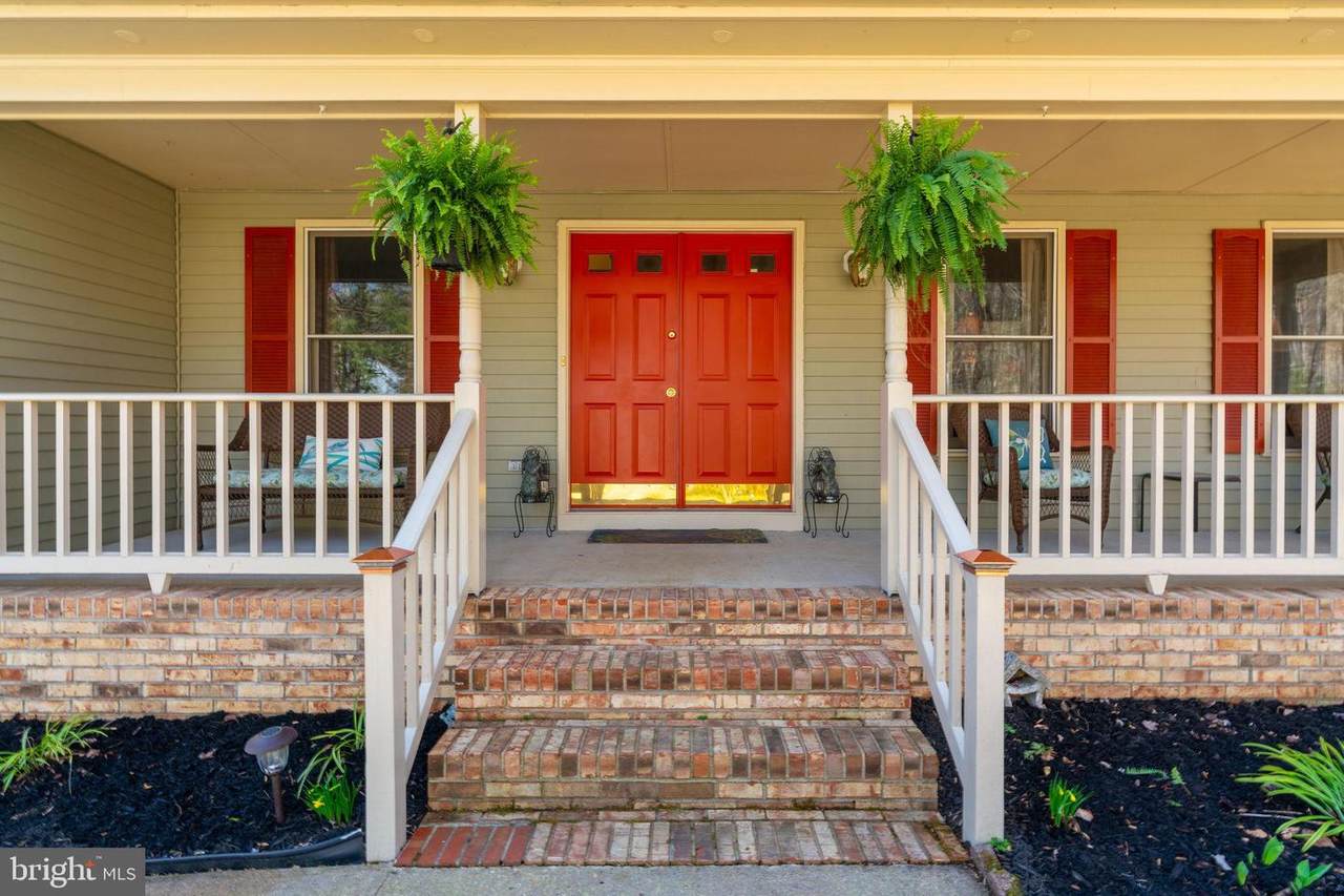 1123 Columbus Drive - Photo 1