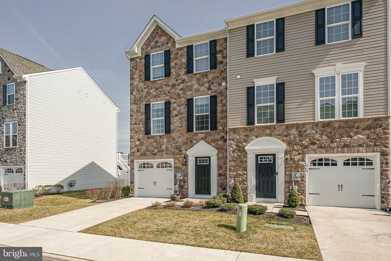 1070 Paladin Place - Photo 1