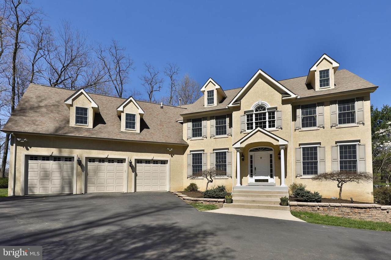 295 Pinecroft Place - Photo 1