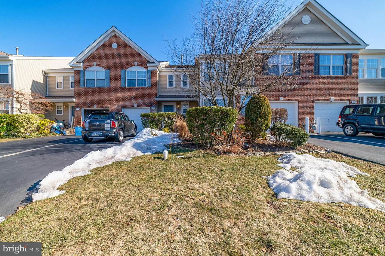 3367 Woodland Circle - Photo 1